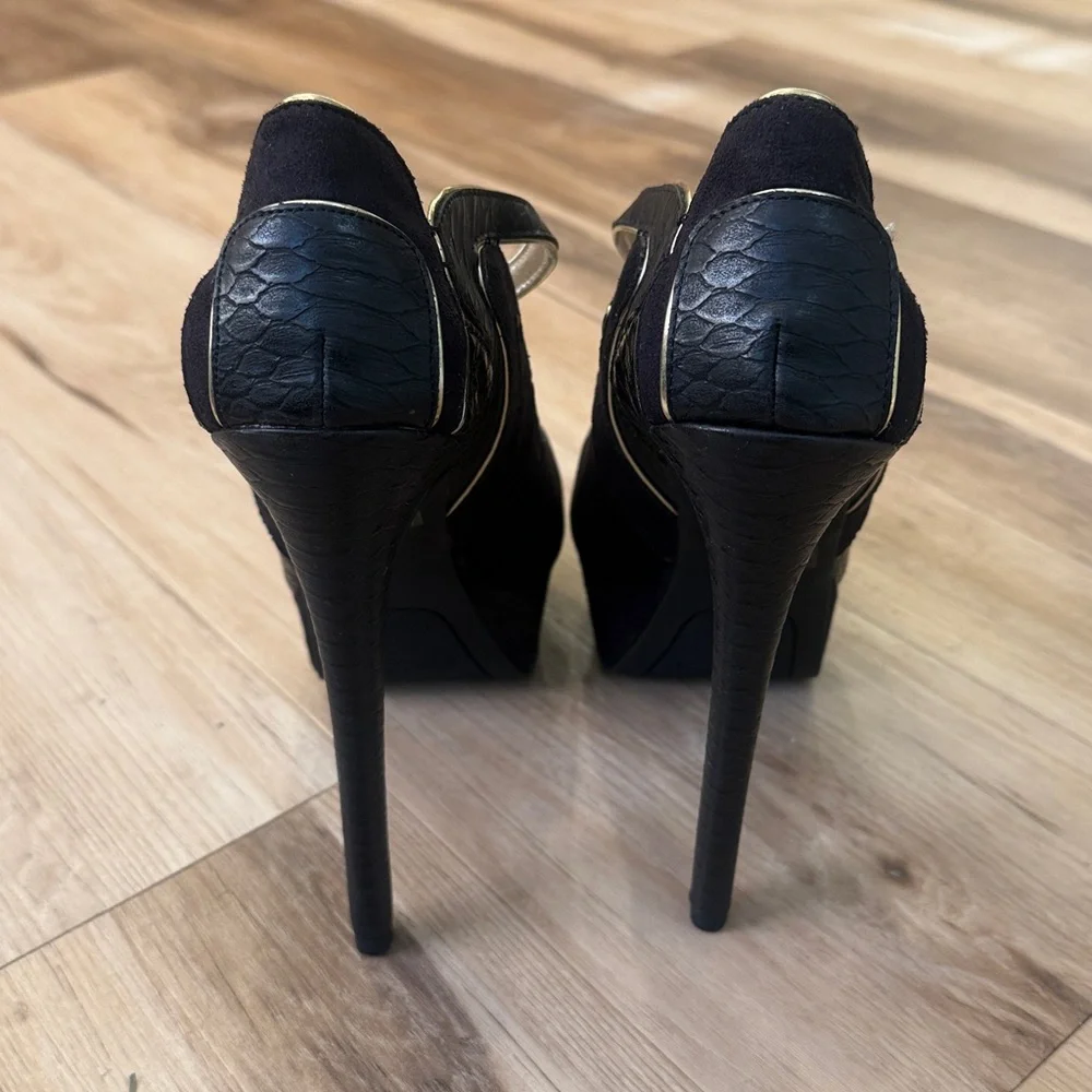 bebe Clarissa Black and Gold Platform High Heel Sandals